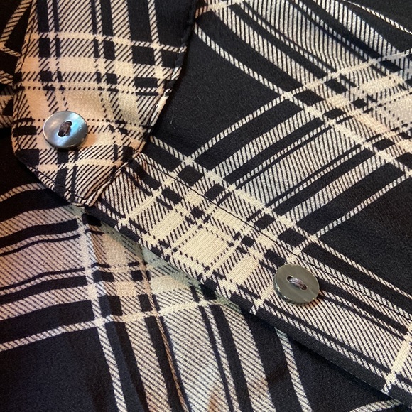 Blouse - Picture 6 of 7